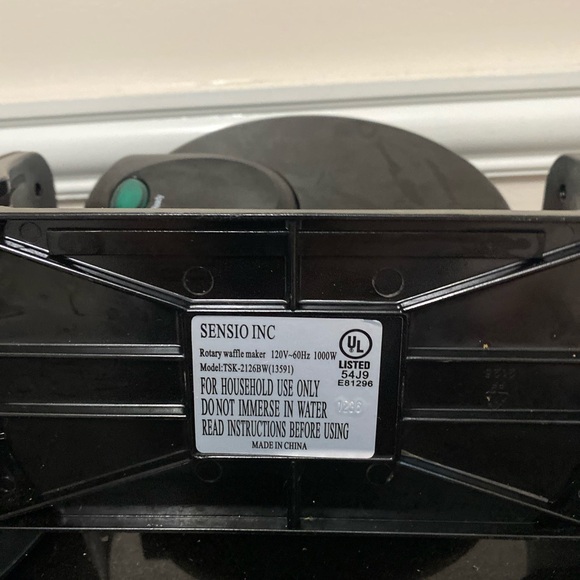 Bella Rotating Waffle Maker - Picture 8 of 12